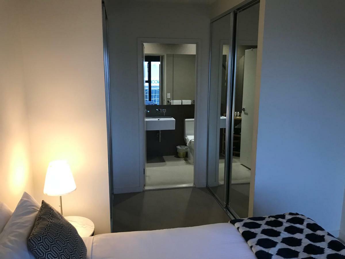 Winston Apartments Мельбурн Экстерьер фото